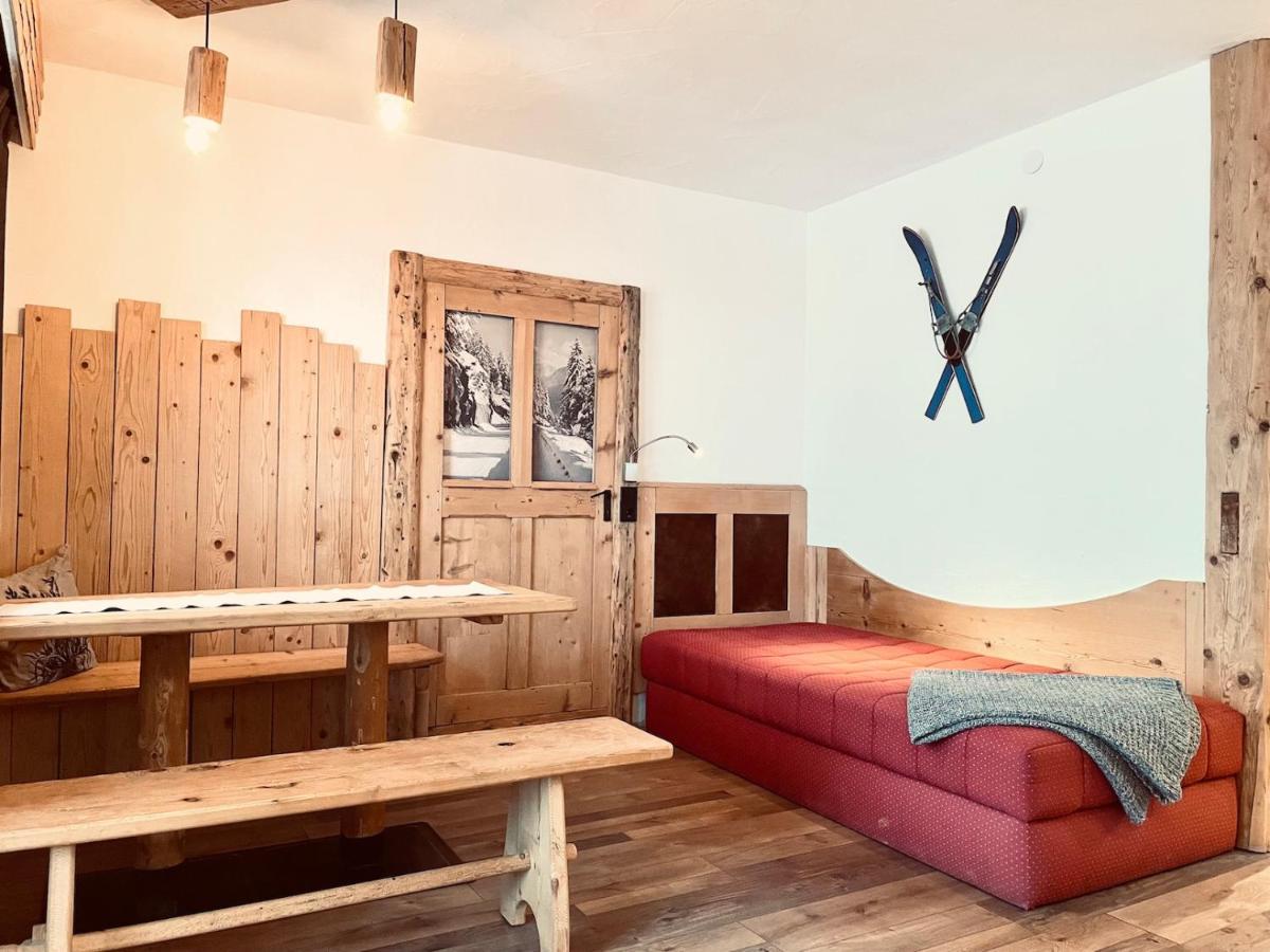 Pension Kreuzeck - Dein Gluecksplatz Am Lech Weissenbach am Lech Exteriör bild